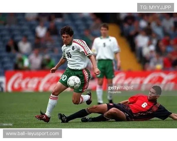 足球鞋穿烂成标志性风格的球星背后不为人知的故事